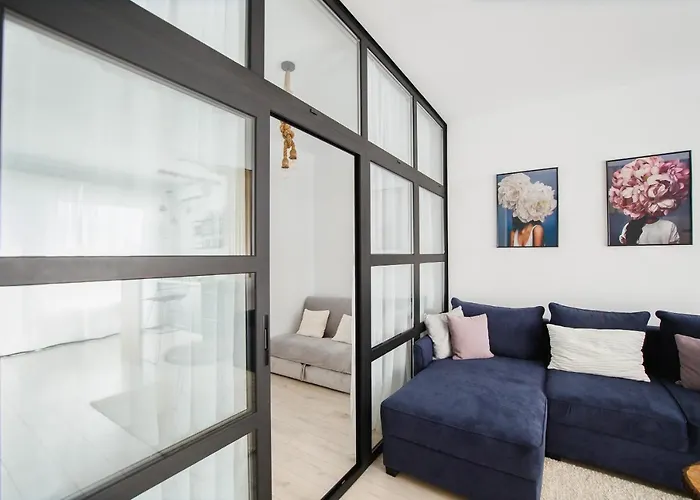 Monochrome Style Central Apartment